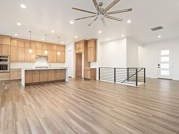 5th image of 1142 W Gossamer Ln #9