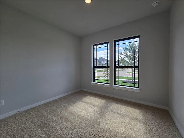 29710 Bur Creek Ln — Photo 4