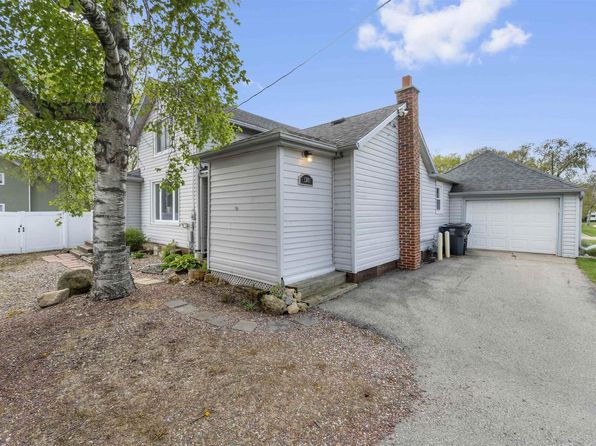 1301 Jackson Street, Stoughton, WI 53589