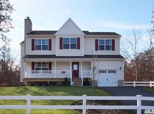 66 Madeline Rd, Ridge, NY 11961