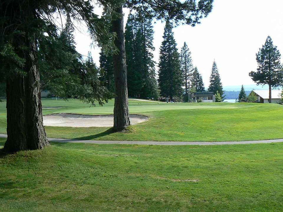 2nd image of 920 Golf Club Rd