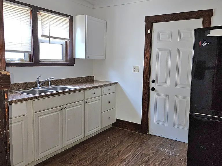 103 Northwood Ave — Photo 3
