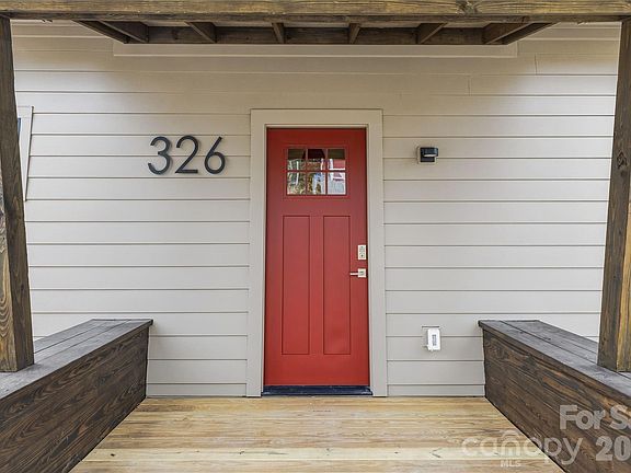 3rd image of 326 Emma Rd