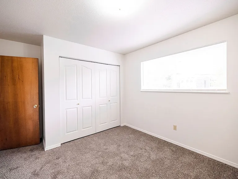 The Cardinal Apartments — Photo 25