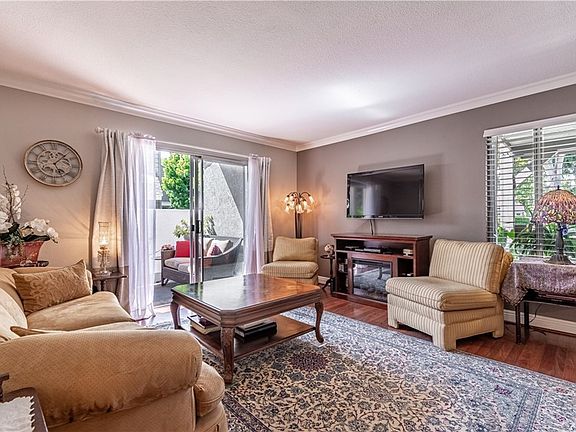 3rd image of 121 Rockwood #54