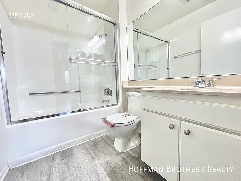11223 Richland Ave #302 — Photo 13