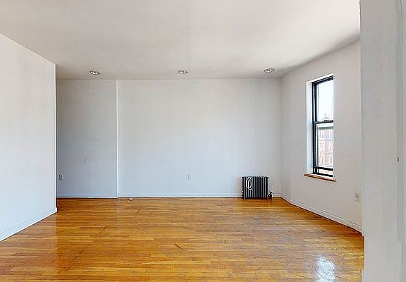 5th image of 104 2nd Ave APT 18