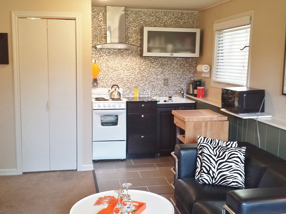 Large bedroom with kitchenette, large closet