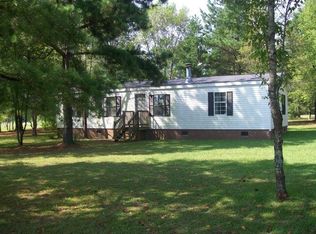 5850 Shamrock Dr, Wedgefield, SC 29168