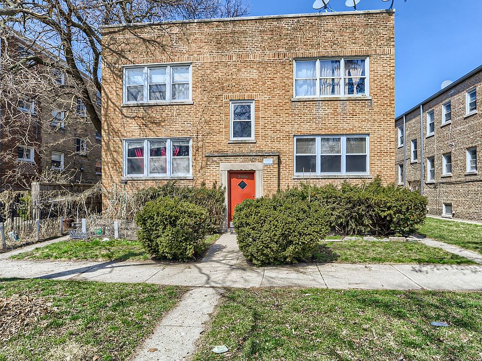 1st image of 2906 W Berwyn Ave #1E