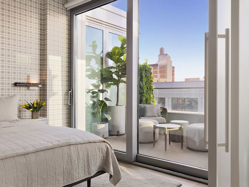 1st image of 547 W 47th St #1107
