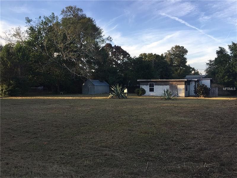 1st image of 2467 Gladstone Ave