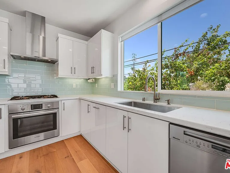 4320 Eagle Rock Blvd #1 — Photo 4