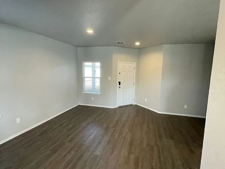 12928 Candace Way — Photo 6