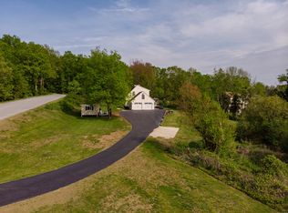 11 Huntington Dr, Plainfield, CT 06374