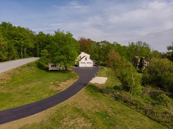 11 Huntington Drive, Plainfield, CT 06374