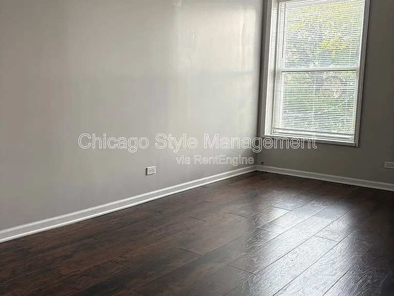 353 E 55th Pl #2S — Photo 18