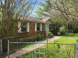 724 Kingsbury Rd, Clarksville, TN 37040