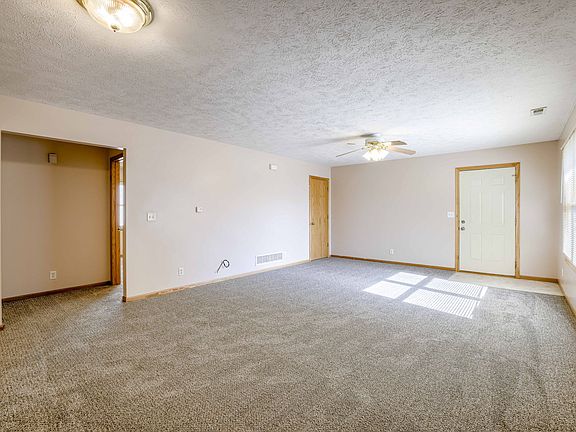 2nd image of 4919 Lowell Ave #2