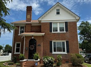 334 Pear Ave, Hampton, VA 23661