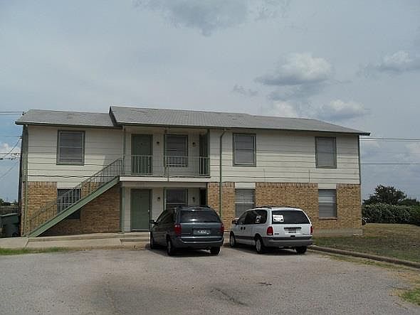 1st image of 1002 Eastside Dr