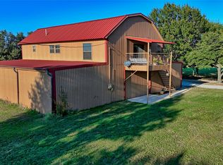 712 E Front St, Sunset, TX 76270