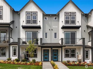 9017 NE 203rd Ct #B, Bothell, WA 98011