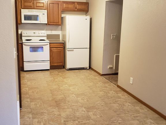 3rd image of 3201 13th St SW #B