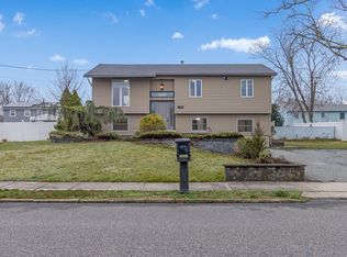 828 Ross St, Toms River, NJ 08753
