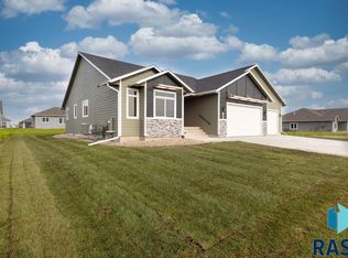 705 Granite Cir, Tea, SD 57064