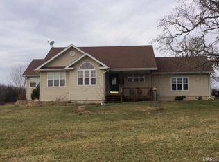 30225 Hunter Rd, Lebanon, MO 65536