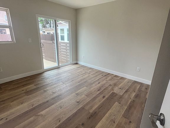4th image of 3851 Hemlock St