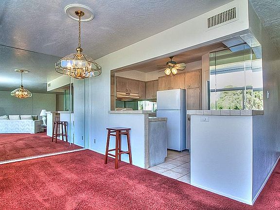 5th image of 500 E Country Club Dr Unit 3