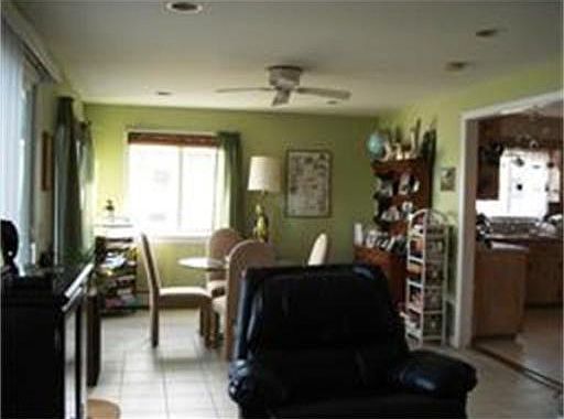 3rd image of 18 King Philip Ave