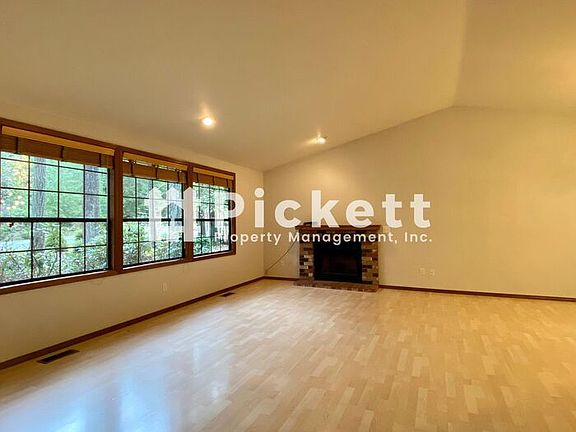 4th image of 12879 Westridge Dr NW