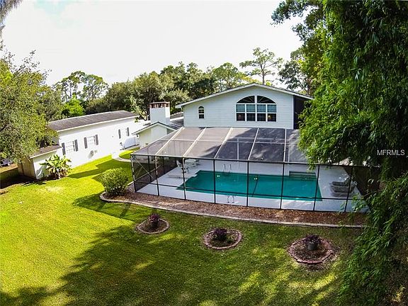 2nd image of 13265 Park Blvd