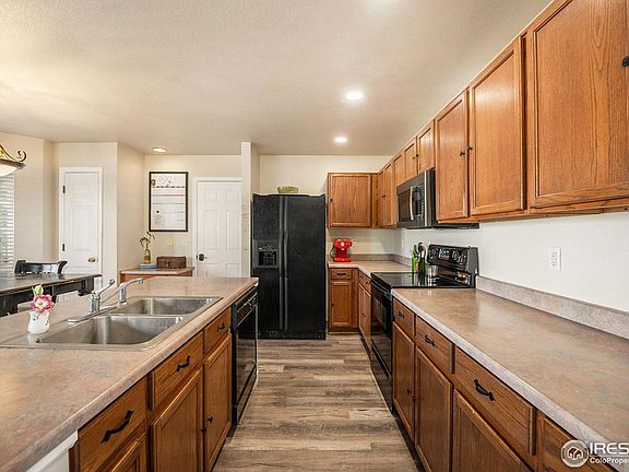 5th image of 1254 Fremont Ct
