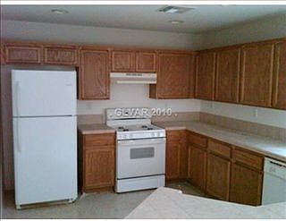 3rd image of 10436 Zen Ct