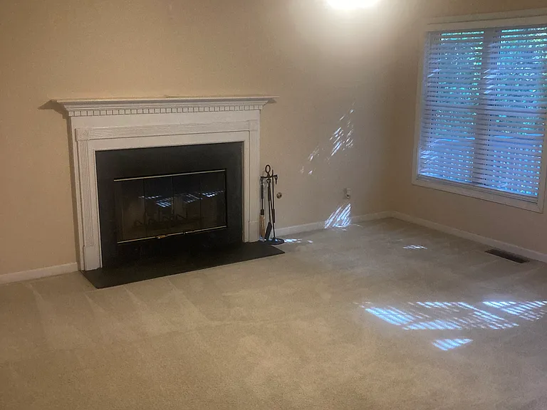 1895 Waters Ferry Dr — Photo 15