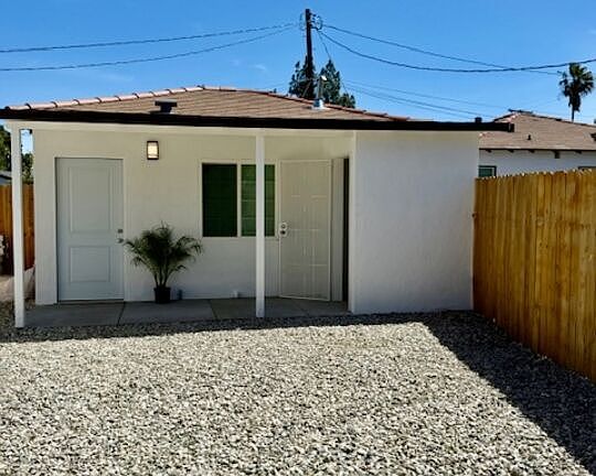 4th image of 20847 Community St #A