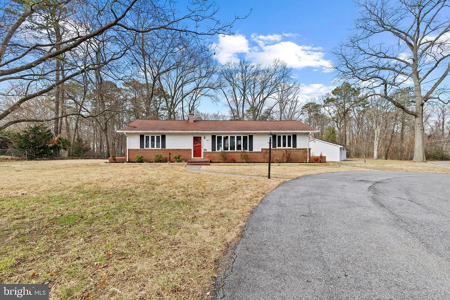 250 Poplar Rd photo 1