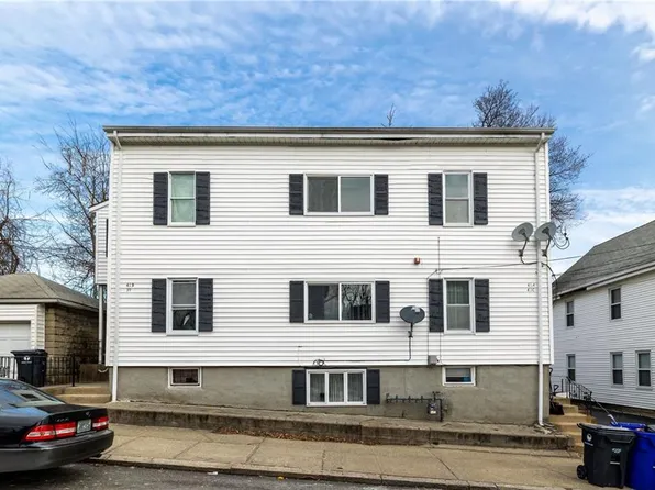 39 Highland St, Pawtucket, RI 02860