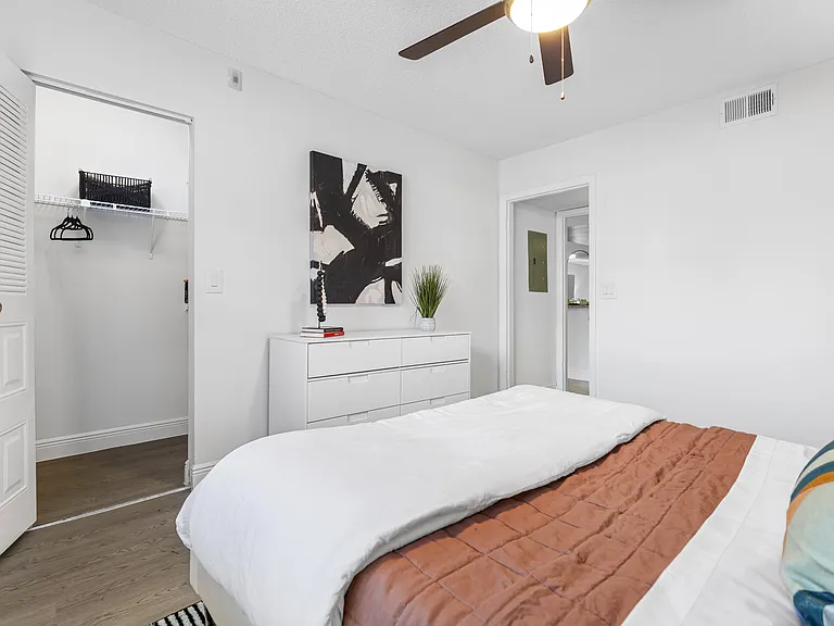 Alvista Hollywood — Photo 62