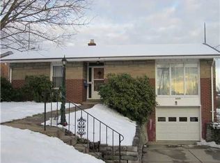 329 Chester Dr, Lower Burrell, PA