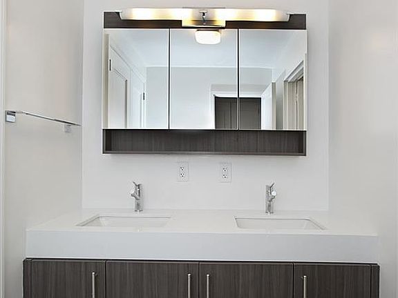 5th image of 310 E 46th St APT 3-T