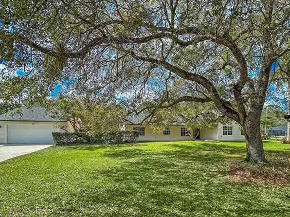 16244 E Downers Drive E, The Acreage, FL 33470