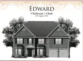 8 Veterans Ct, Fort Mitchell, AL 36856