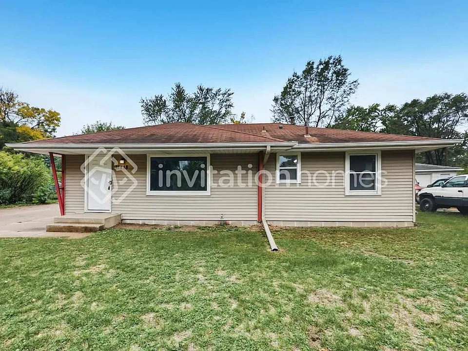 11418 Wren St NW