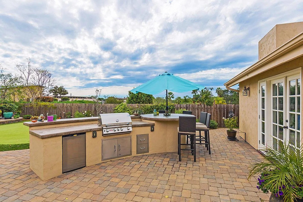 4 bed, 3100 sqft, $9,500 — Photo 4