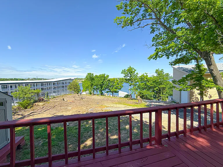 4936 University Ln — Photo 10